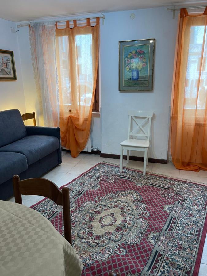 Home Lovers Apartment Venesia Bagian luar foto