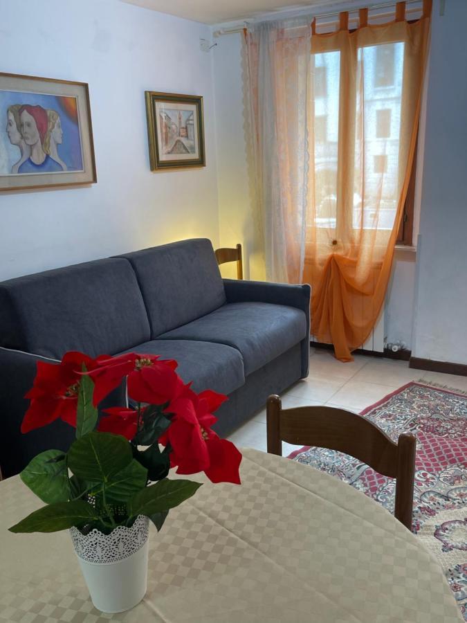 Home Lovers Apartment Venesia Bagian luar foto