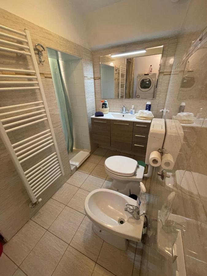 Home Lovers Apartment Venesia Bagian luar foto