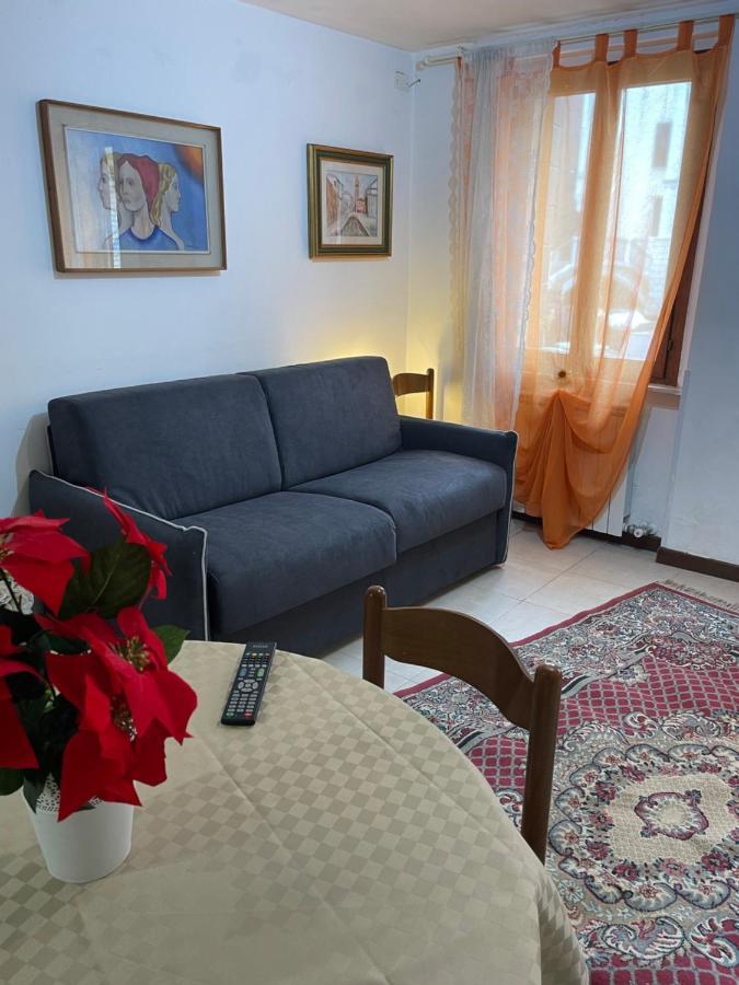 Home Lovers Apartment Venesia Bagian luar foto