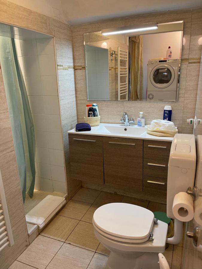 Home Lovers Apartment Venesia Bagian luar foto