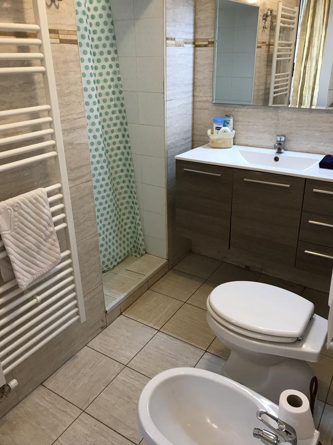 Home Lovers Apartment Venesia Bagian luar foto