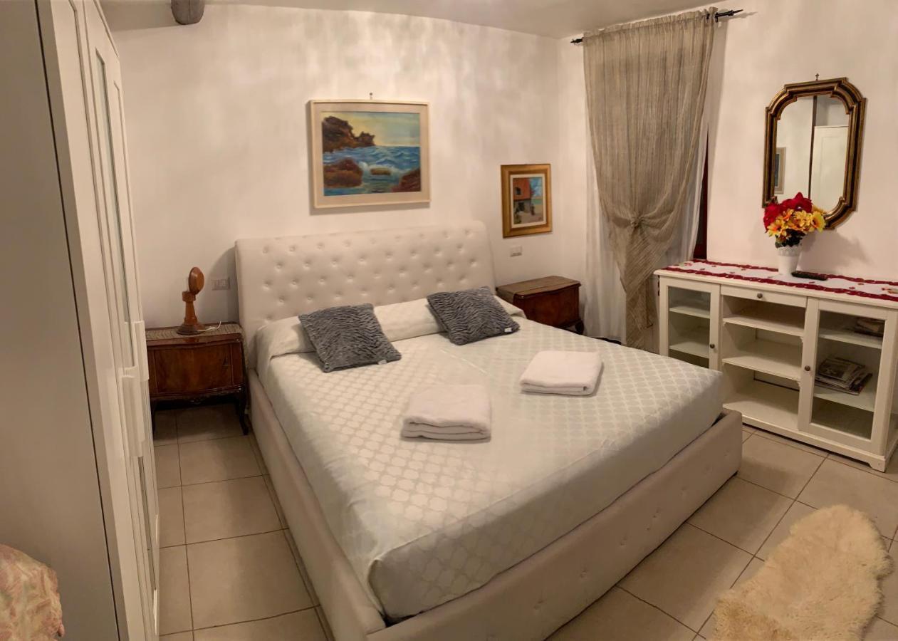 Home Lovers Apartment Venesia Bagian luar foto