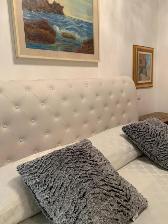 Home Lovers Apartment Venesia Bagian luar foto